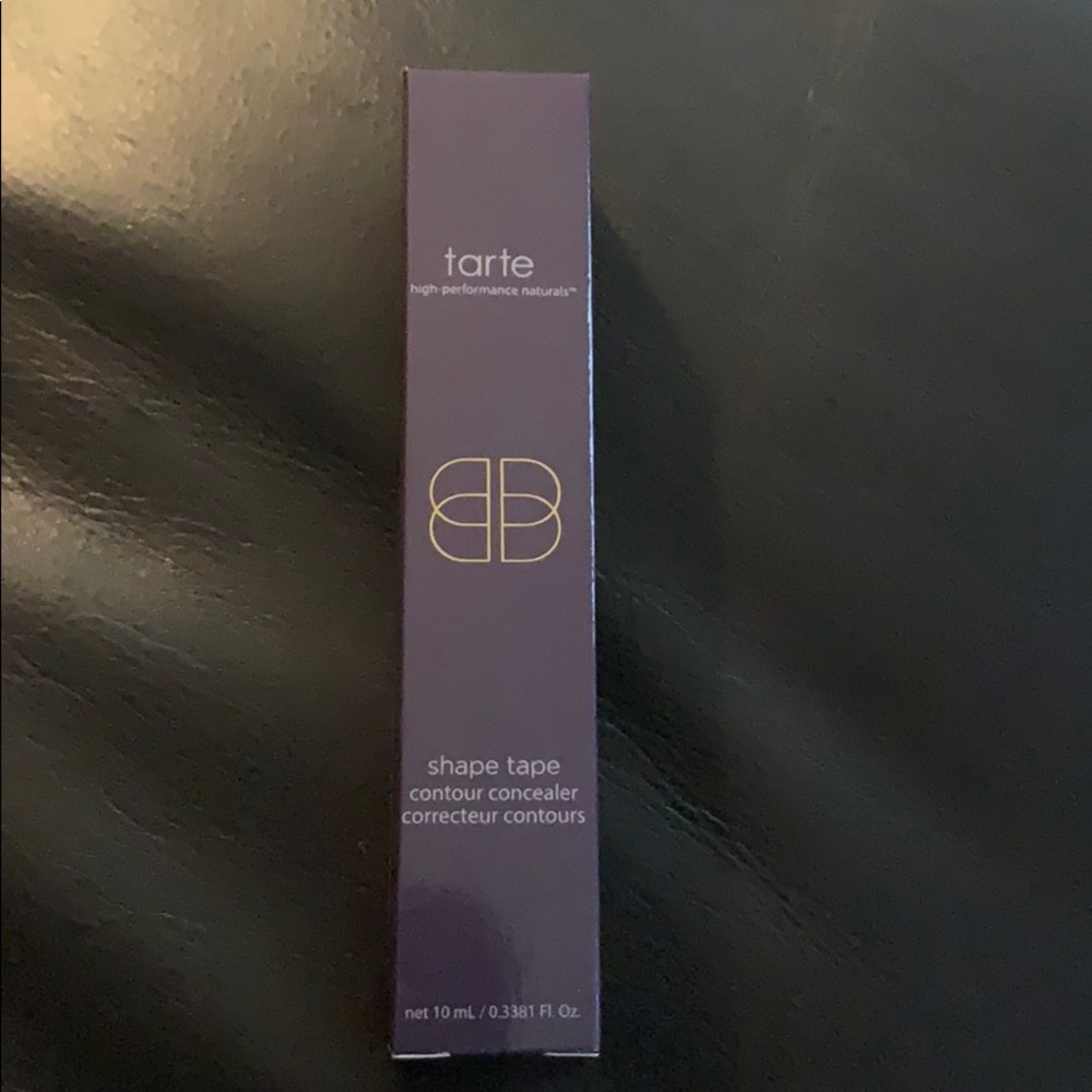 Tarte Shape Tape Contour Concealer in Light-Medium